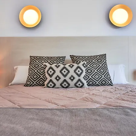 Flacalco & 칼라 라트자다