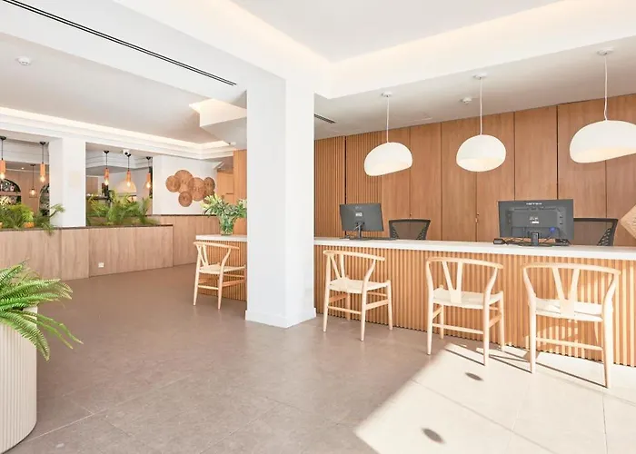 فندق Flacalco & 4*