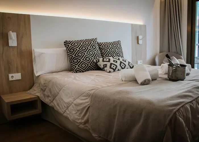 Flacalco & فندق 4*