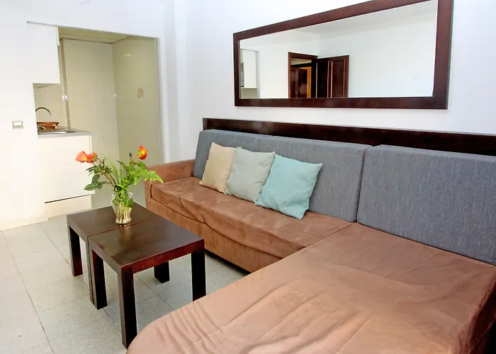 فندق Flacalco & 4*