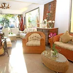 Flacalco & Hotel 4*