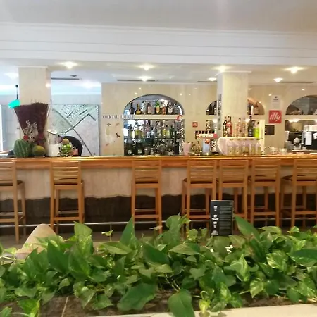 Flacalco & ホテル 4*