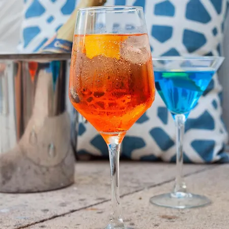 Flacalco & 호텔 칼라 라트자다