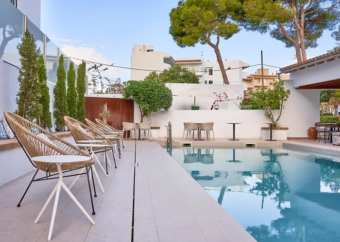 Flacalco & Szálloda 4*