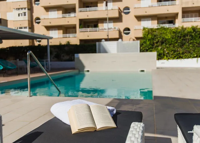 Flacalco & Szálloda